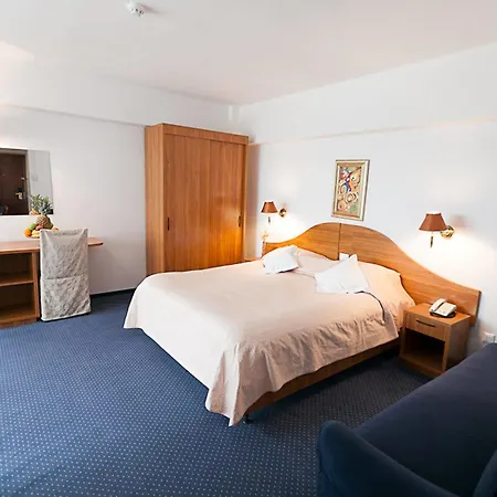 Savoy Hotel 4*